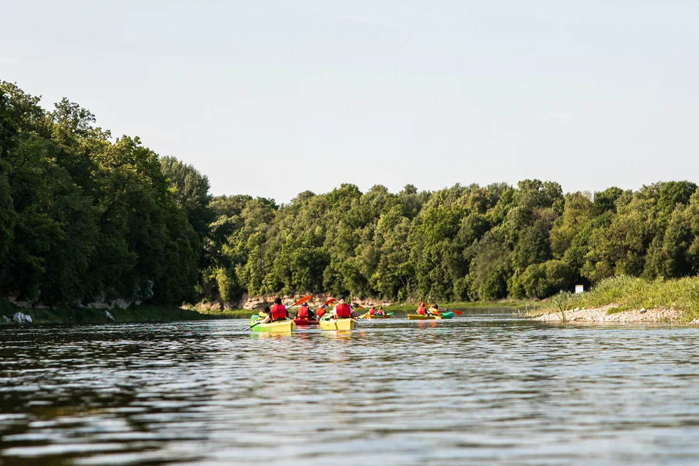 Groups Kayaking on Nantahala Lake